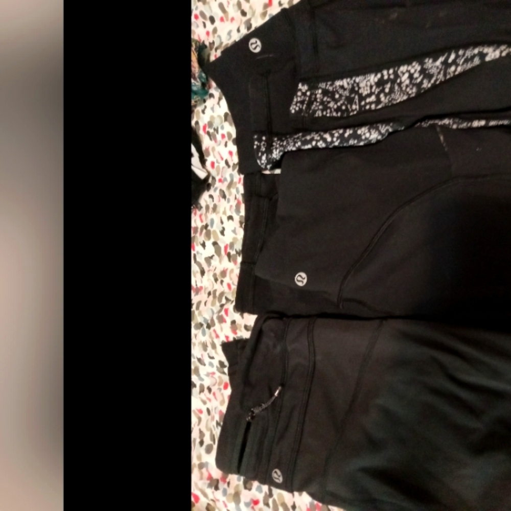 LULULEMON Capri. SIZE 2 leg decoration